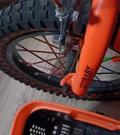 都市贝贝网球王子儿童自行车,14寸。九成新...