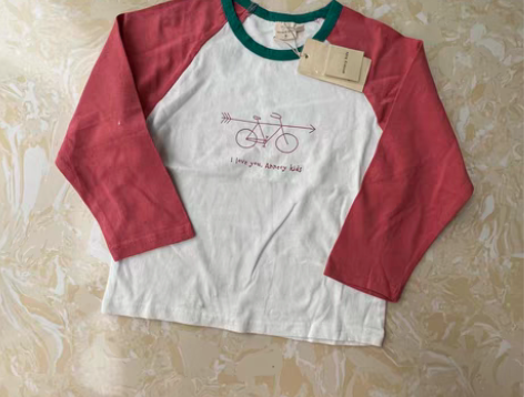 阿娜熙自行车插肩袖撞色上衣 100码，全新...