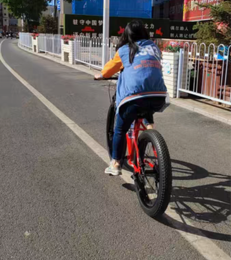 26寸，宽胎，七速，碟刹，沙滩车，几乎全新...