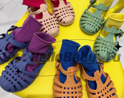 转卖儿童凉鞋 实体店 断码清货 实物实拍 ...