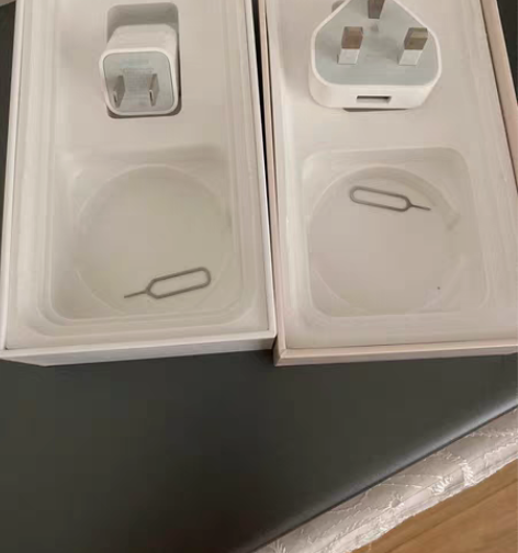 闲置苹果手机原包装盒内充电头，国行和港行各...