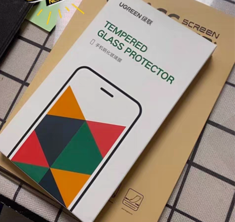 包邮全新绿联2片装iPhone13钢化膜1...
