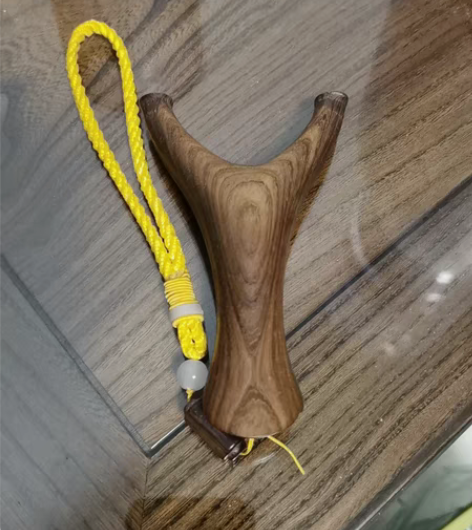 转卖实木红木小叶紫檀反曲飞虎叉扁皮筋弹工精...