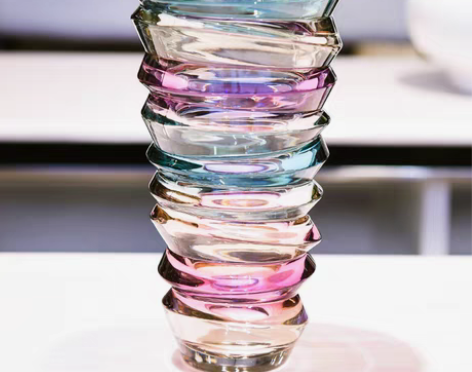 转卖欧式现代创意插花玻璃花瓶 感兴趣的话点...