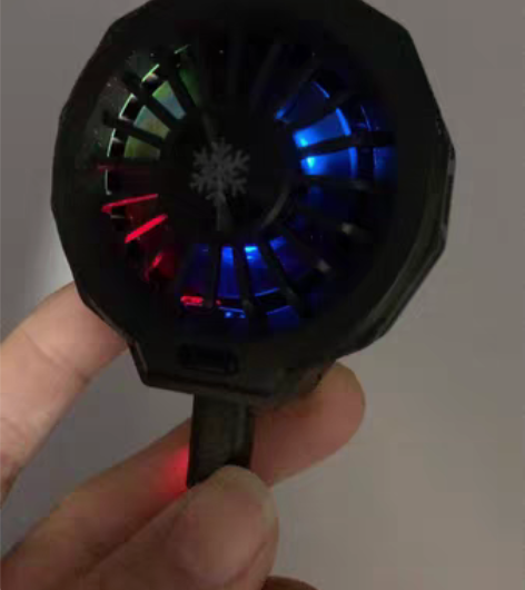 包邮半导体制冷手机散热器,陶瓷底部,效率更...