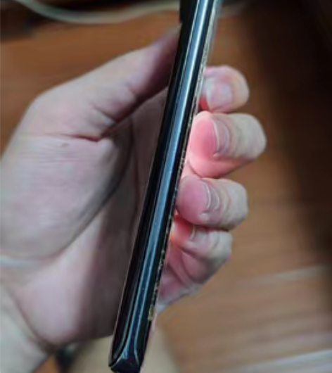 小米11ultra，轻微磕碰，换过外屏，触...