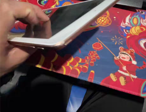 包邮出售一款2018款ipad第六代的平板...