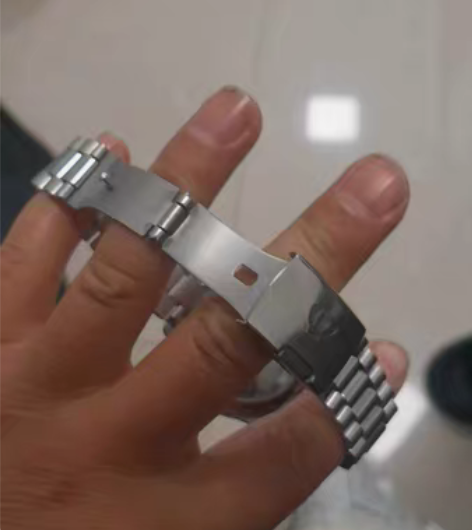 天王手表,带了6年多了,平时非常爱惜,没有...