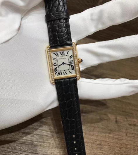 包邮卡地亚 坦克系列小号 24*31mm表...