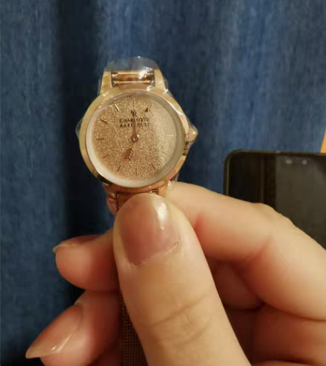 包邮夏洛特手表满天星手表 不议价 看好在拍...