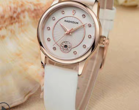 转卖卡诗顿瑞士正品夜光女士手表 真皮带防水...