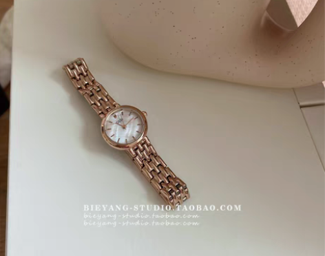 转卖全新 没用过 盒子封口纸都在 别样推荐...