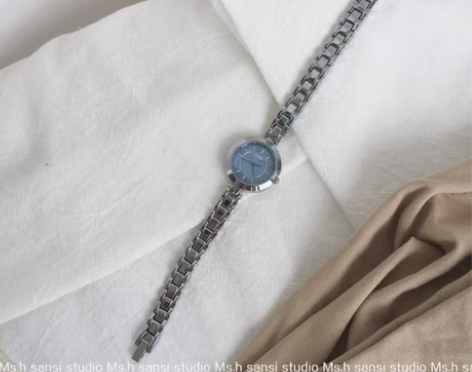 转卖歌迪 腕表 没带过 感兴趣的话点“我想...