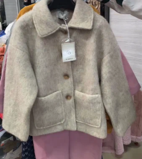 转卖刚到一批 非常适合直播间的杂款 300...