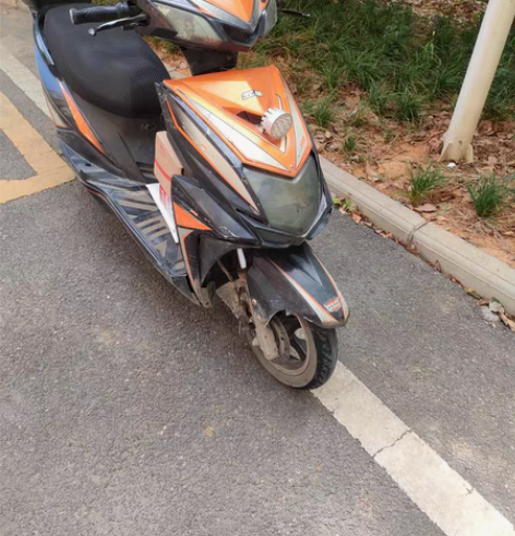 五羊，60v电动车，之前跑外卖用的，没有电...