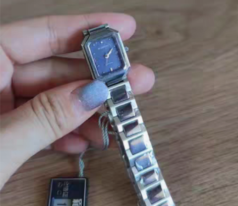 包邮罗西尼女士手表全新没带过，全钢链防水，...