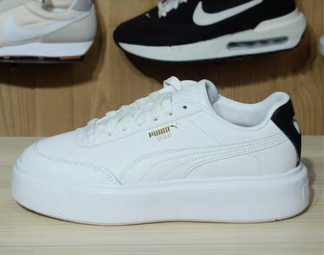 转卖PUMA彪马女鞋2022春季款网球运动...