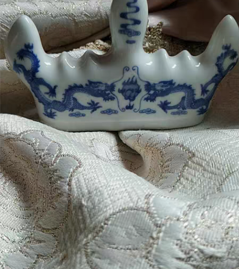 处理清空腾地方清理家中闲置笔架笔搁一个。长...