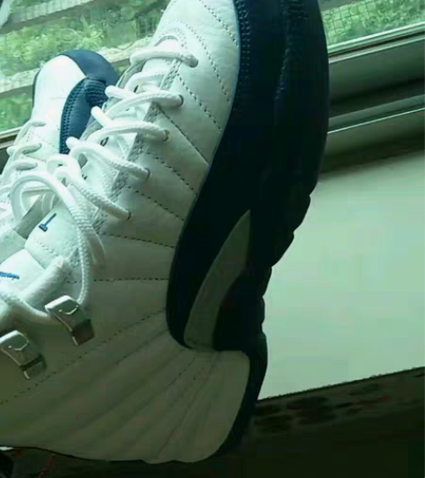 包邮转手全新AJ  白–蓝–12亻弋刚入手...