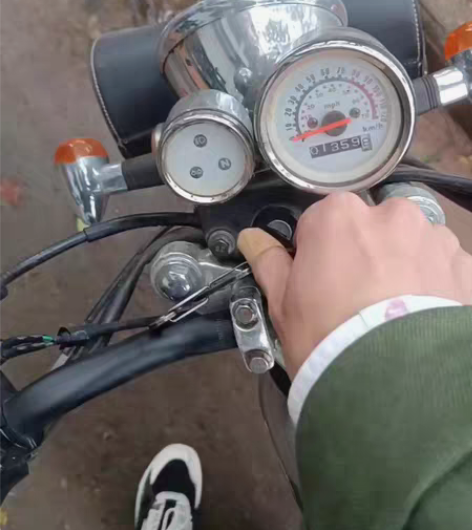 割舍,三鑫125小咖啡,必须过户。虽然舍不...