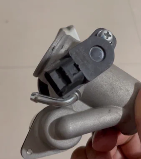 包邮银钢200b边三轮，节气门体。不退不换...