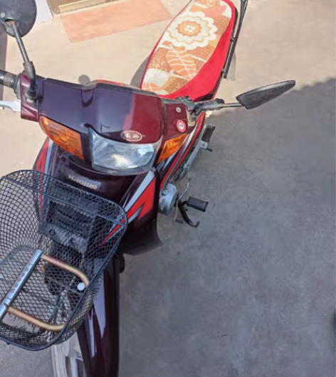 豪爵摩托车 自骑价格可谈豪爵5年及以上￥2...