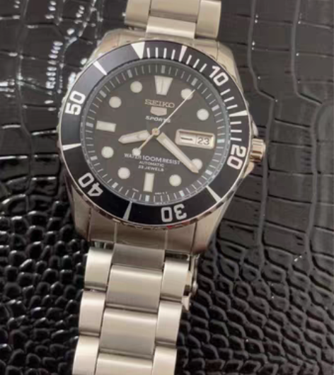 包邮精工(SEIKO)男表日本原装运动水鬼...