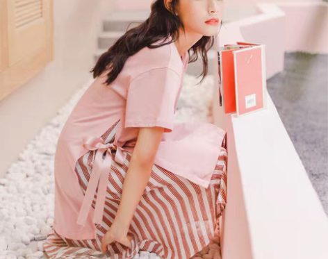 转卖很仙的法国小众连衣裙2019流行裙子夏...