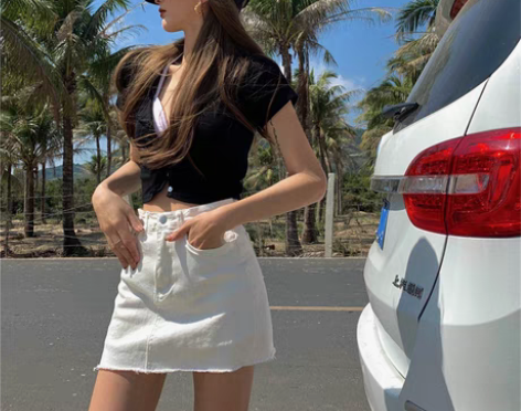 转卖白色牛仔裙女夏季复古A字裙半身裙显瘦包...