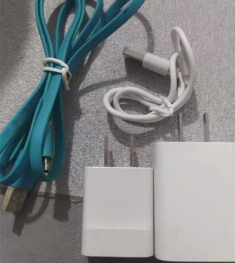 华为原装充电头，vivo原装充电头，罗马仕...