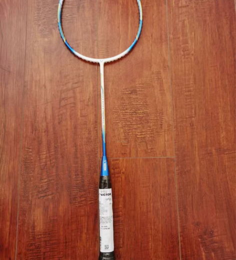 包邮全新胜利羽毛球拍3U，原价470，26...