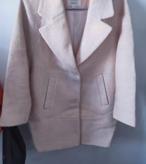 包邮拉夏贝尔实体店买的粉色毛呢大衣，450...