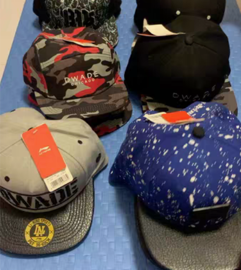 李宁正品,全新的,专卖店清库存,有李宁购物...