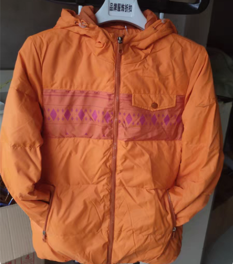 鸿星尔克羽绒服，清仓处理。160码165码...