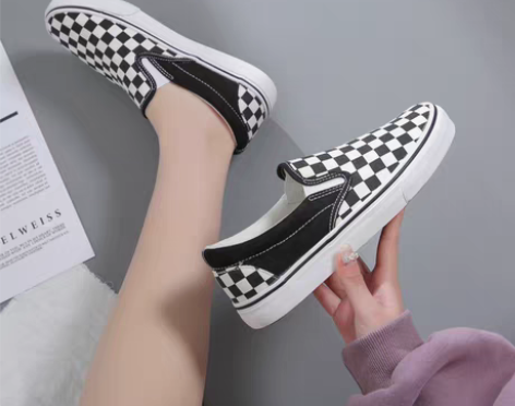 转卖【上新价】回力休闲鞋棋盘格男女情侣鞋一...