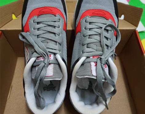 包邮匹克男款运动鞋 码数40 无滤镜拍摄 ...