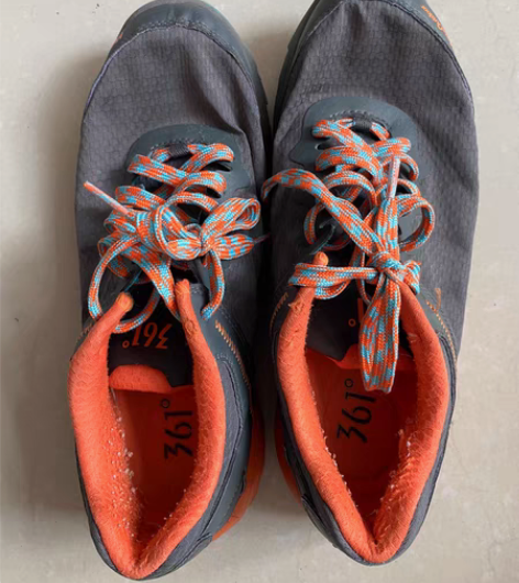 包邮361度运动鞋,43码,很轻便 感兴趣...