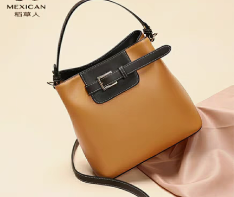 包邮全新 稻草人女包单肩包手提包 颜色：土...