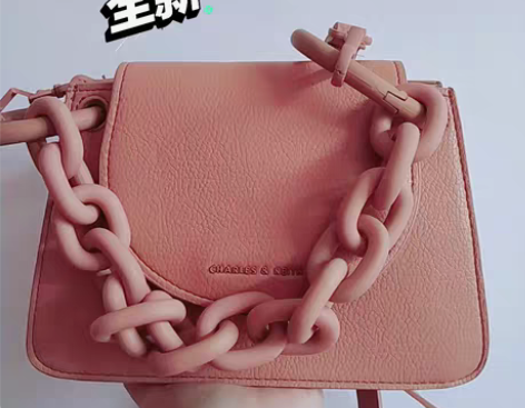 包邮清小ck包女 几乎全新 颜色超美！加上试背背了两次，有三...