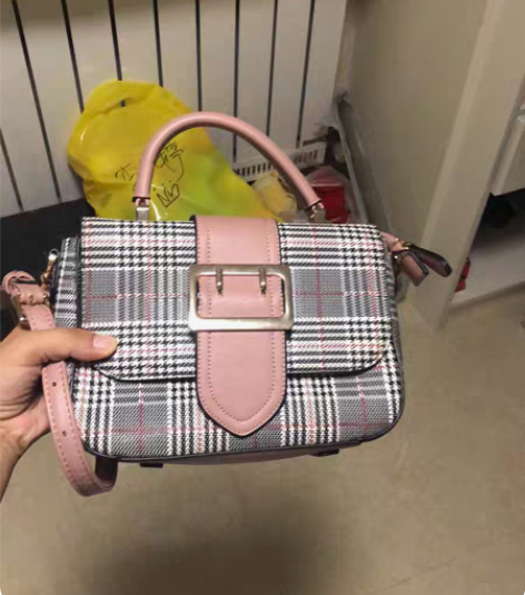 包邮皮面淑女小包，挺能装，质量超级超级好 ...