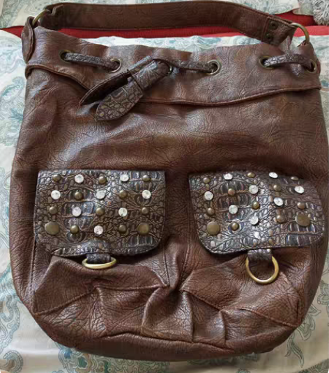 包邮女包压箱底的清柜包,看款式和质量不说你...