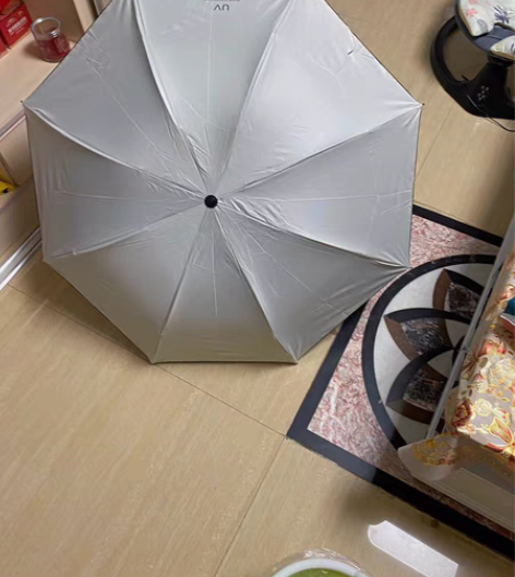 包邮【倒闭不做了】全新防紫外线太阳伞，折叠...