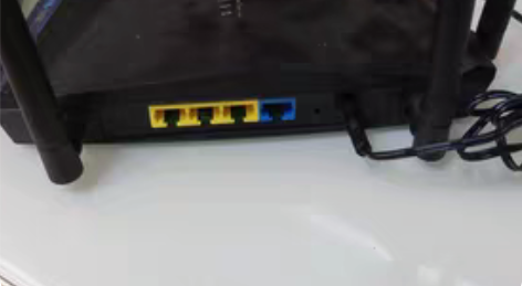 无线路由器两个打包出，成色如图，都是好用的...