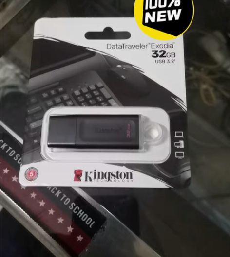 全新的电脑PE系统维护盘，金士顿，32G，...