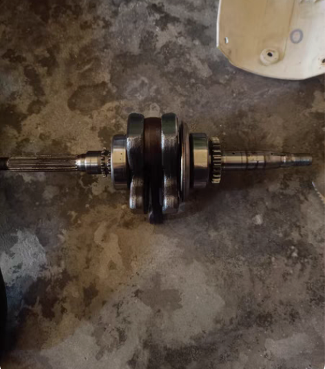 踏板车雅马哈ZY100曲轴巧格100凌鹰福...