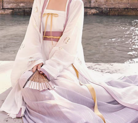 转卖出全套【十三余 小豆蔻儿】[观雪]烫金...