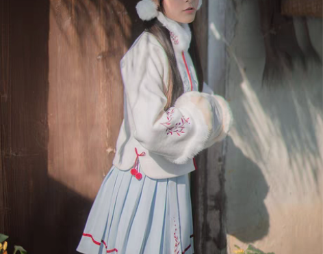 转卖徐娇织羽集 日常汉元素服饰 冬季新款女...