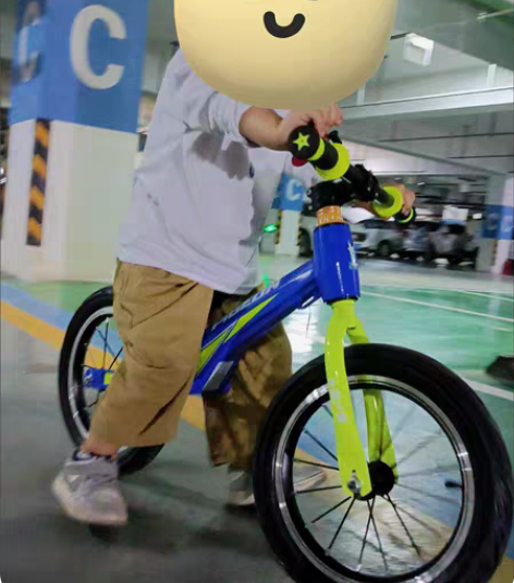 包邮【厂家直销】飞鸽儿童平衡车无脚踏3-5...