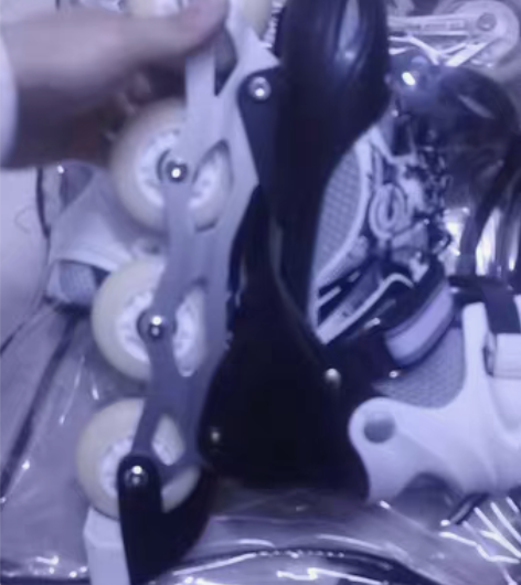 转卖隆峰溜冰鞋成人成年旱冰鞋滑冰儿童全套装...