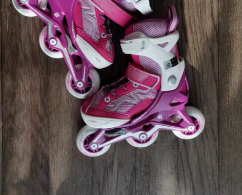 包邮迪卡侬(OXELO)儿童轮滑鞋套装(包...